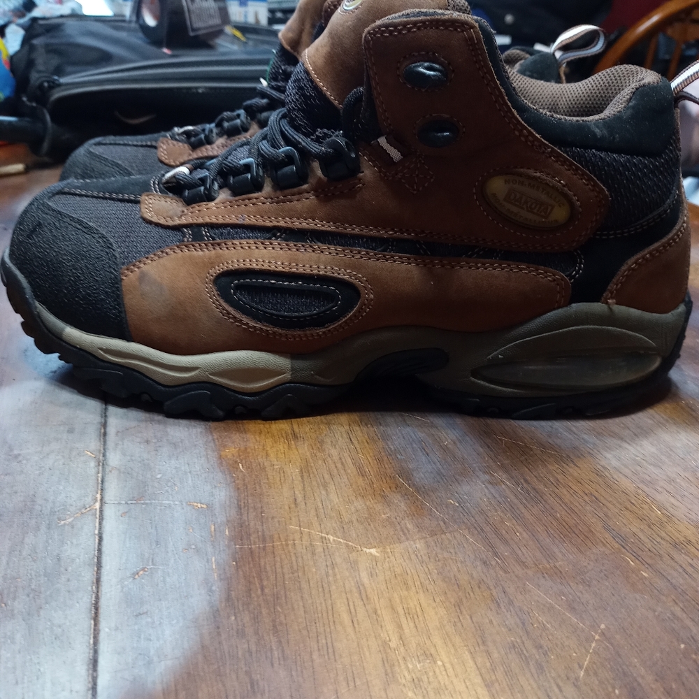Dakota work shoe